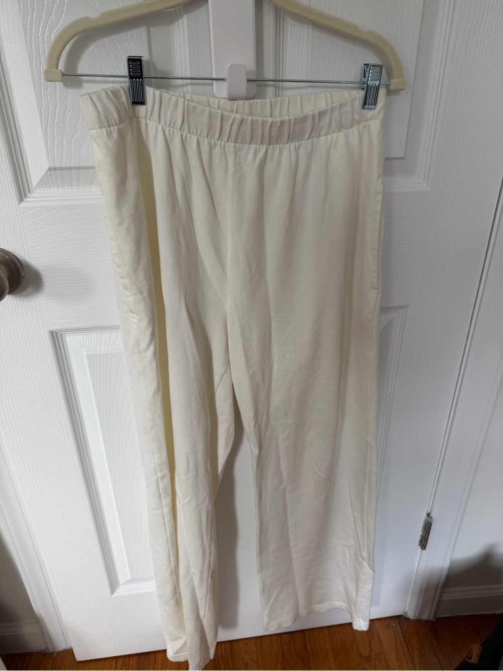 Brandy Melville Cream Elastic-Waist Sweatpants
